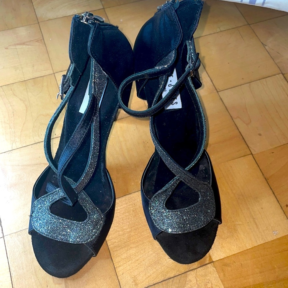 Beautiful Tango Dance shoes.